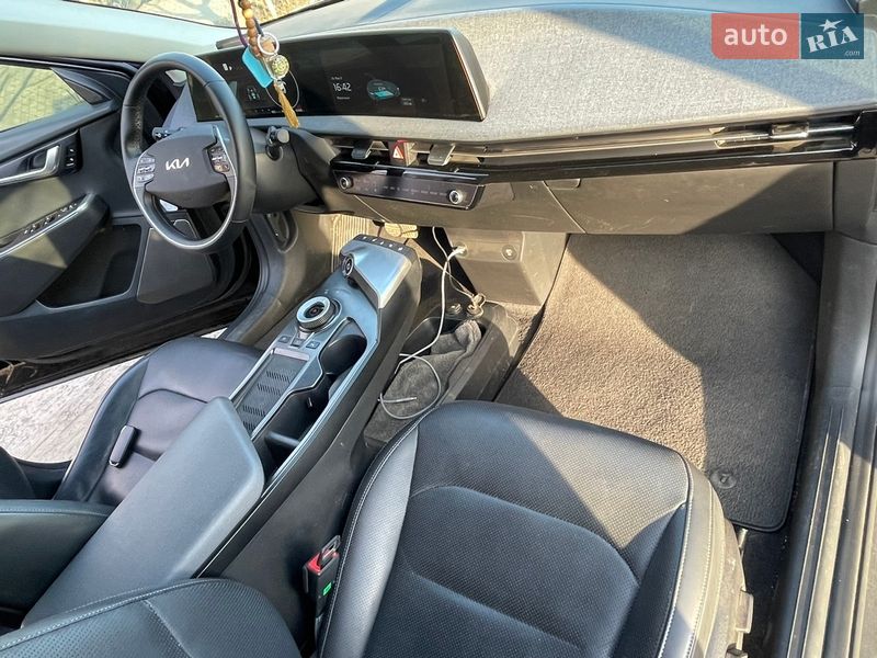 Позашляховик / Кросовер Kia EV6 2022 в Черкасах
