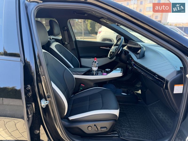 Внедорожник / Кроссовер Kia EV6 2024 в Ровно