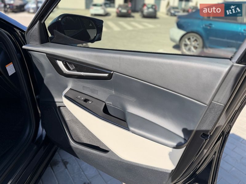 Внедорожник / Кроссовер Kia EV6 2024 в Ровно