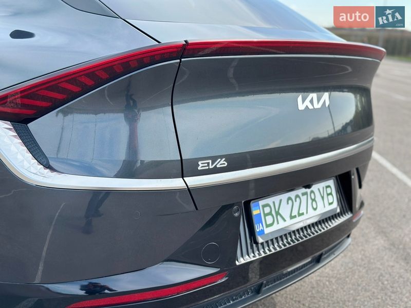 Позашляховик / Кросовер Kia EV6 2023 в Рівному