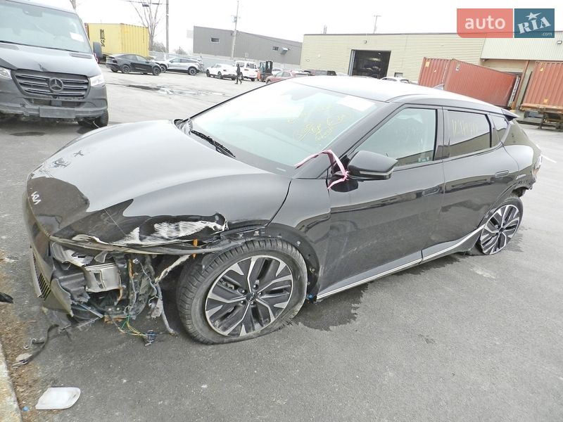 Внедорожник / Кроссовер Kia EV6 2024 в Ивано-Франковске
