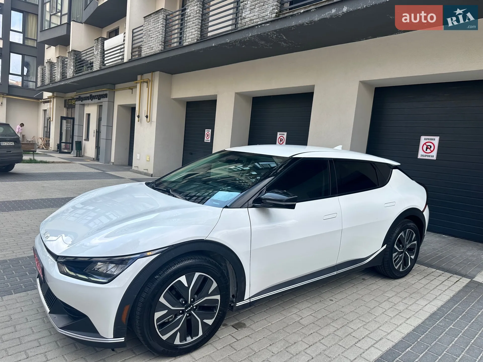 2022 Kia EV6 - мініатюра 6