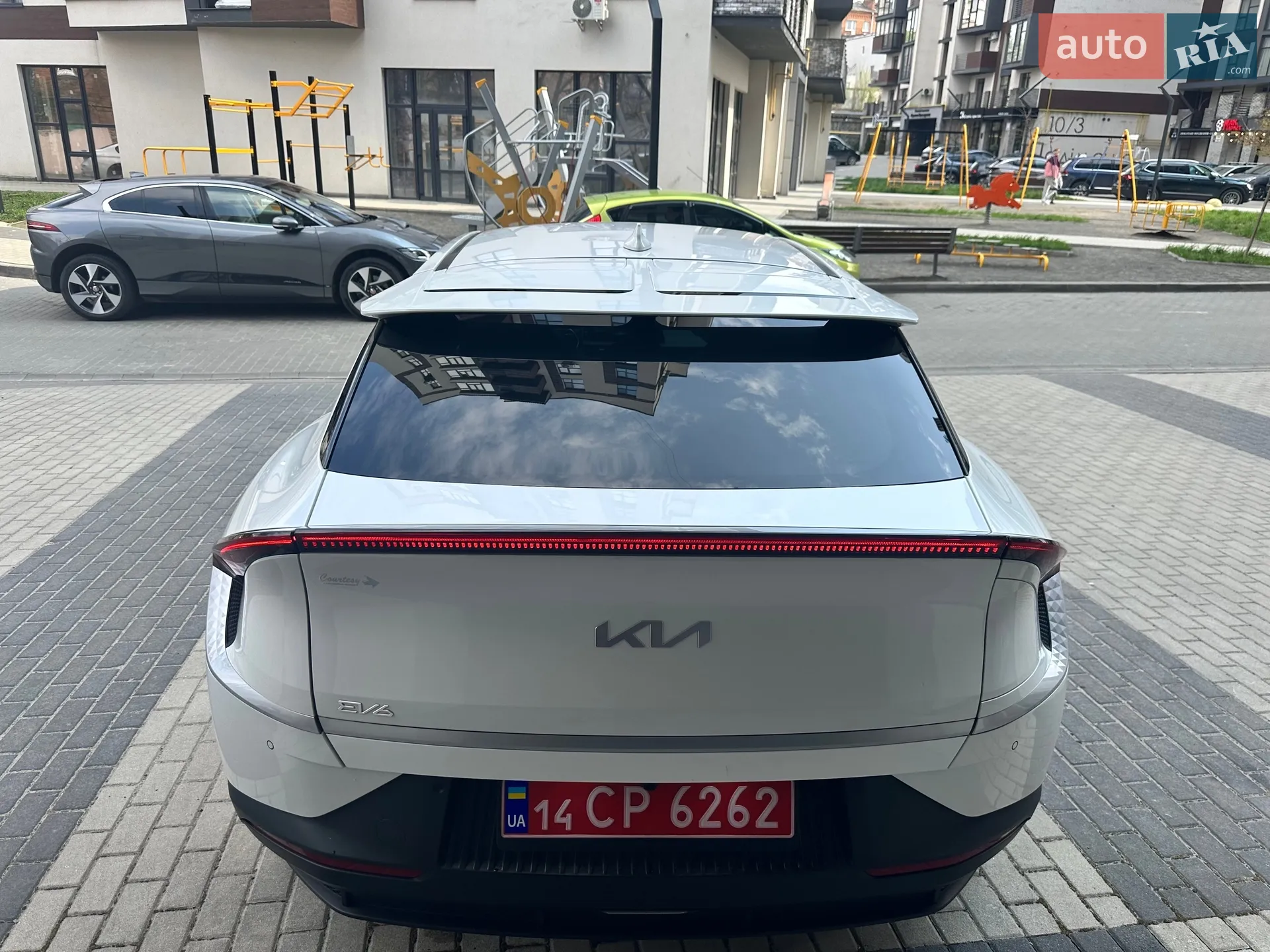 2022 Kia EV6 - мініатюра 9