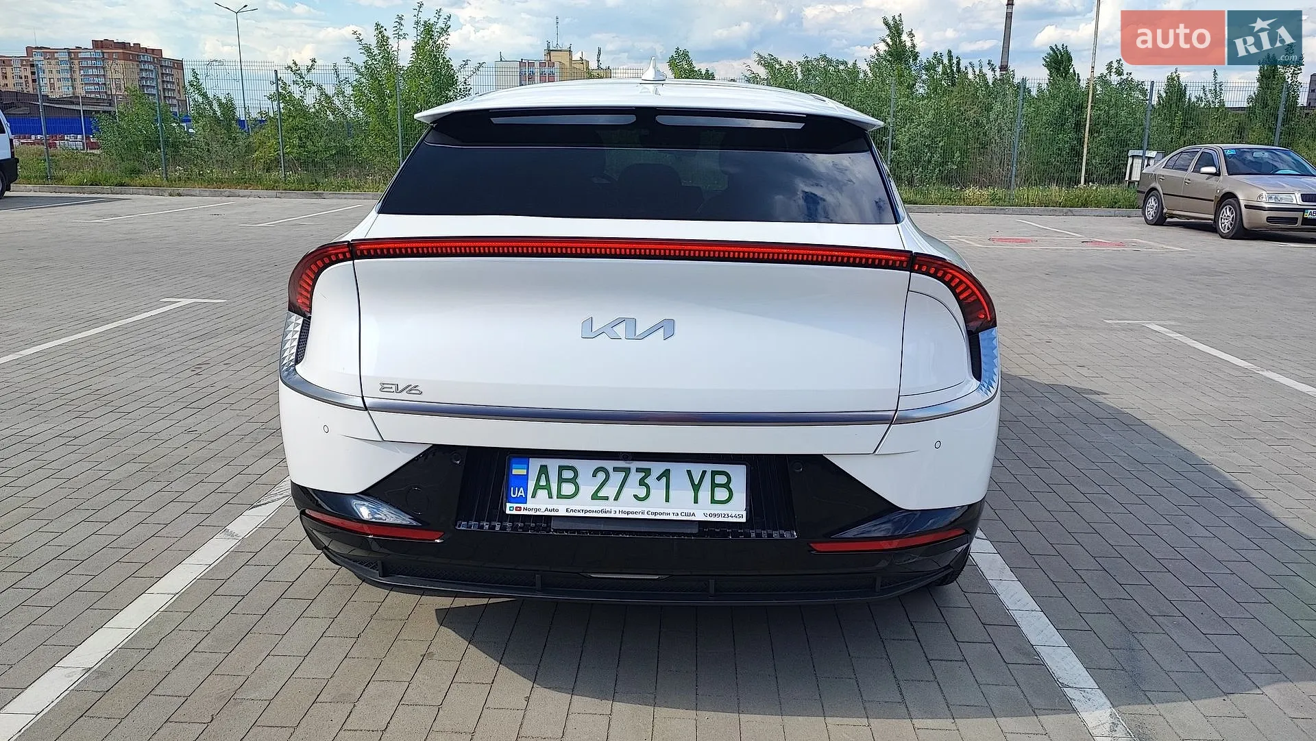 2022 Kia EV6 - мініатюра 7