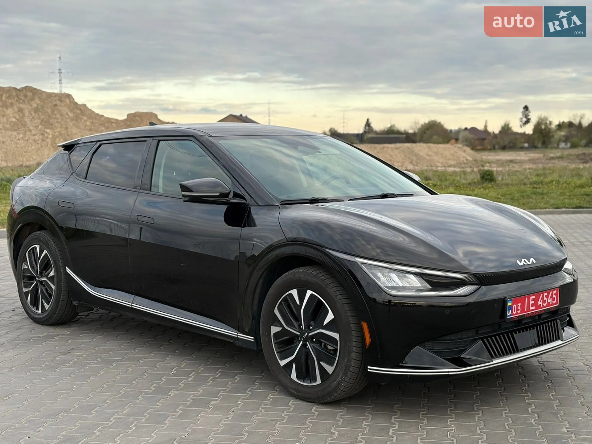 2022 Kia EV6 - мініатюра 6