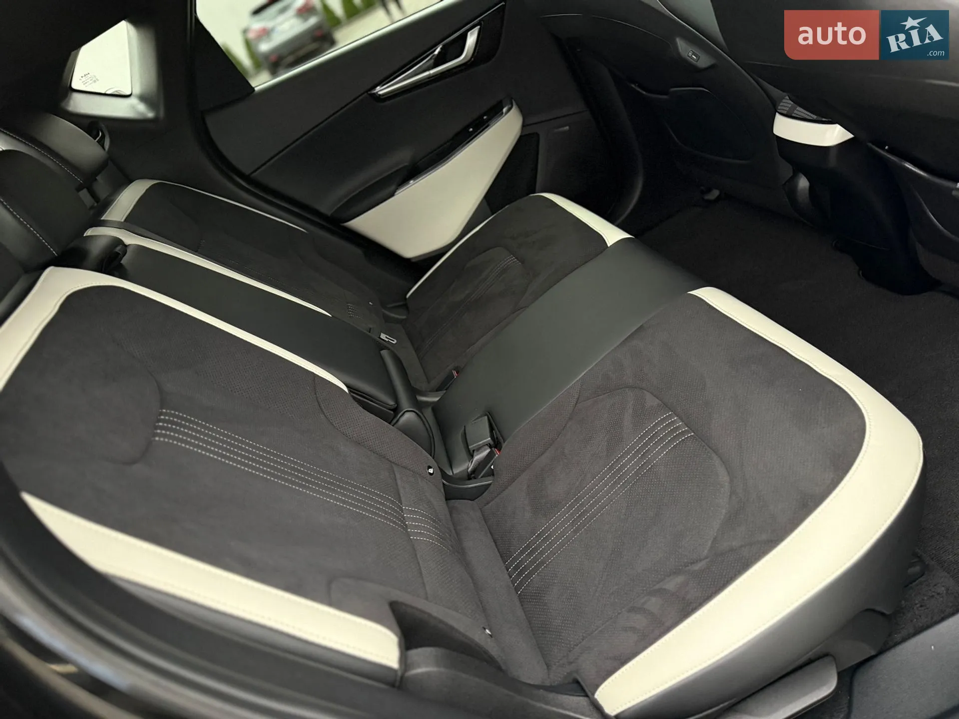 2023 Kia EV6 - мініатюра 108