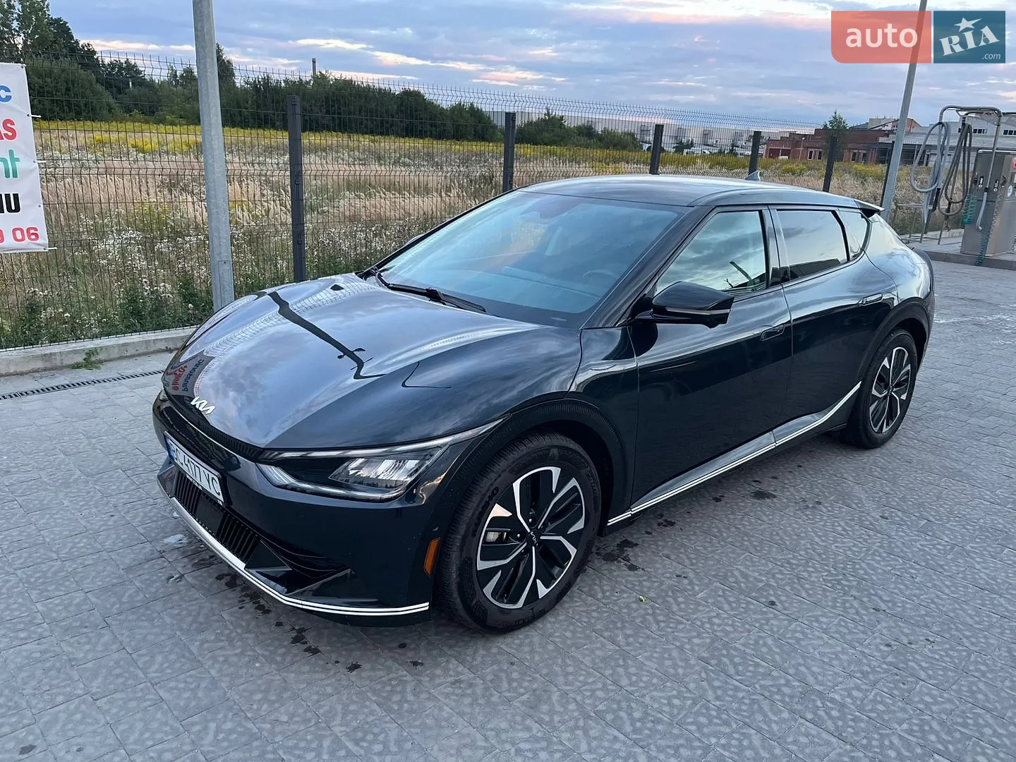 2022 Kia EV6 - фото 1