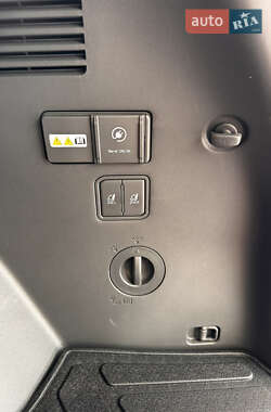 Внедорожник / Кроссовер Kia EV9 2023 в Киеве