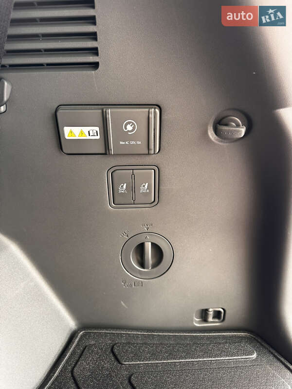 Позашляховик / Кросовер Kia EV9 2023 в Києві фото 23 Позашляховик / Кросовер Kia EV9 2023 в Києві