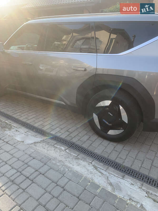 Внедорожник / Кроссовер Kia EV9 2023 в Киеве