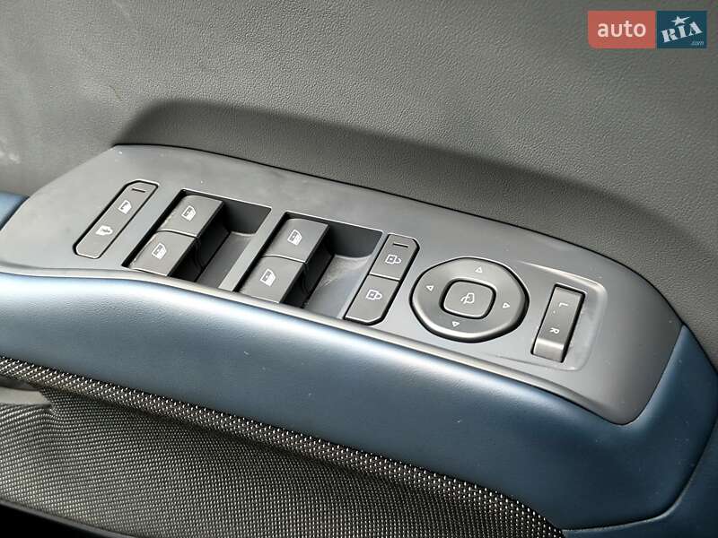 Внедорожник / Кроссовер Kia EV9 2023 в Дрогобыче
