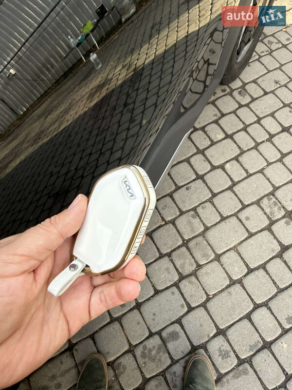 Внедорожник / Кроссовер Kia EV9 2023 в Ужгороде