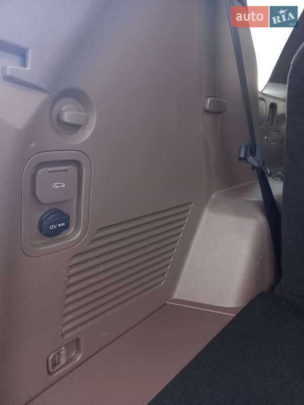 Позашляховик / Кросовер Kia EV9 2023 в Полтаві фото 34 Позашляховик / Кросовер Kia EV9 2023 в Полтаві