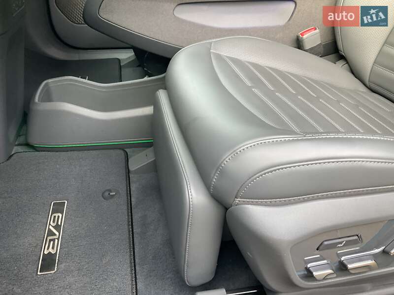 Позашляховик / Кросовер Kia EV9 2024 в Рівному