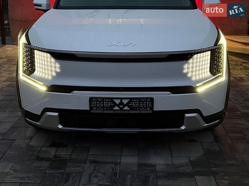 Позашляховик / Кросовер Kia EV9 2025 в Бориславі