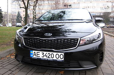 Хетчбек Kia Forte 2017 в Дніпрі