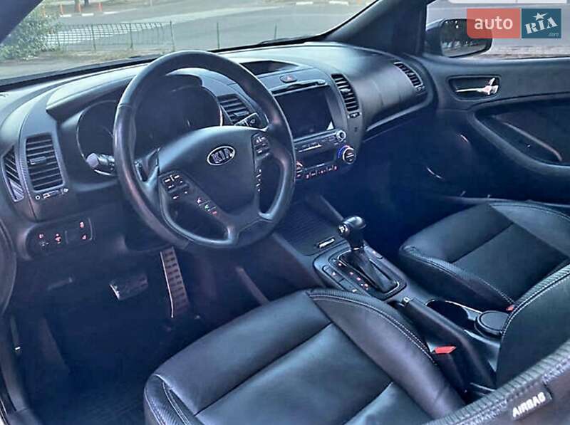 Седан Kia Forte 2016 в Николаеве