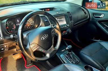 Седан Kia Forte 2016 в Николаеве