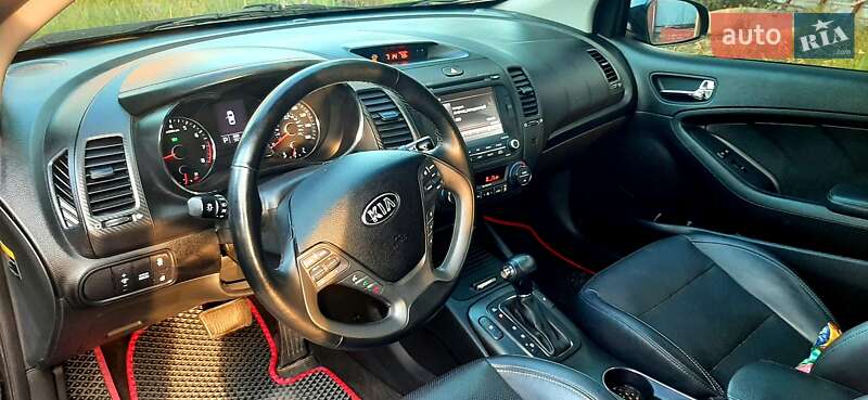 Седан Kia Forte 2016 в Николаеве
