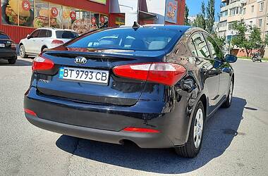 Седан Kia Forte 2015 в Херсоне