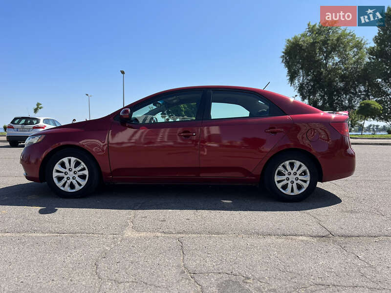 Седан Kia Forte 2010 в Черкассах