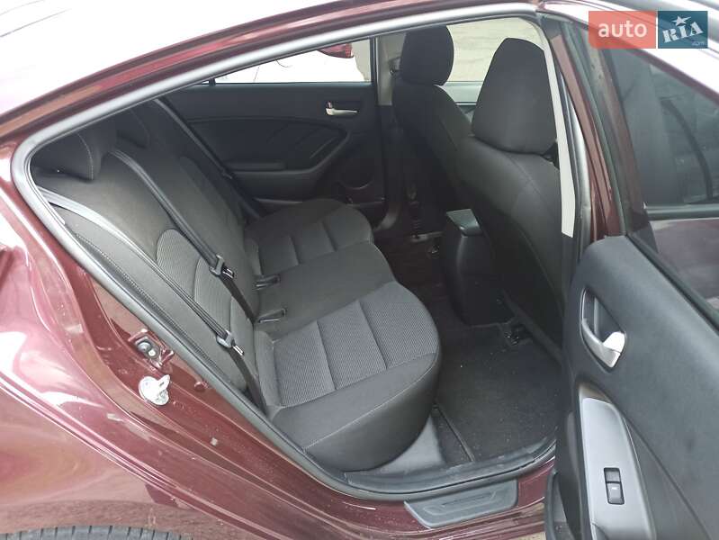 Седан Kia Forte 2016 в Києві