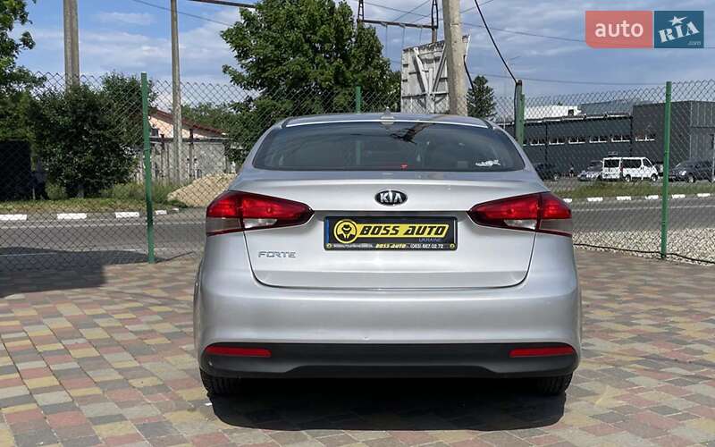 Седан Kia Forte 2017 в Стрые