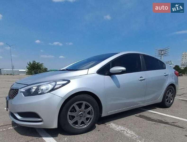 Седан Kia Forte 2016 в Запорожье