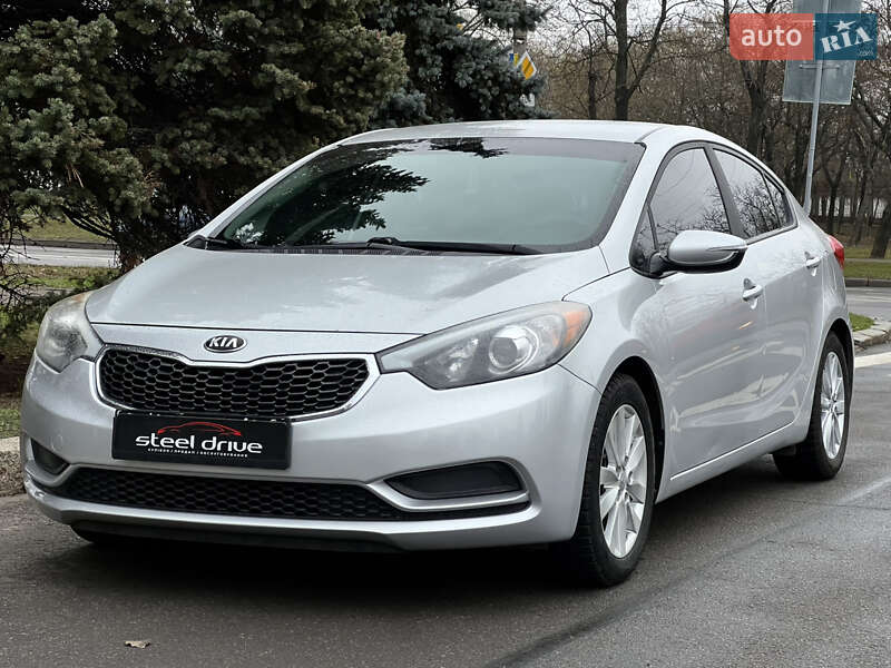 Седан Kia Forte 2015 в Николаеве