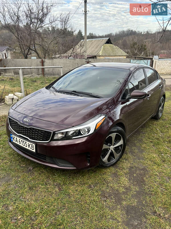 Седан Kia Forte 2018 в Обухове