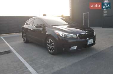 Седан Kia Forte 2016 в Ужгороде