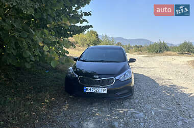 Седан Kia Forte 2013 в Хусте