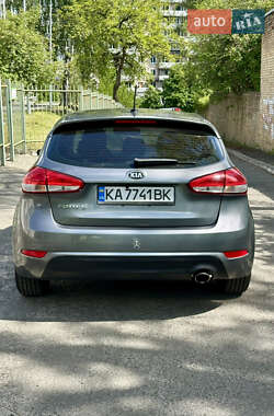 Хетчбек Kia Forte 2016 в 