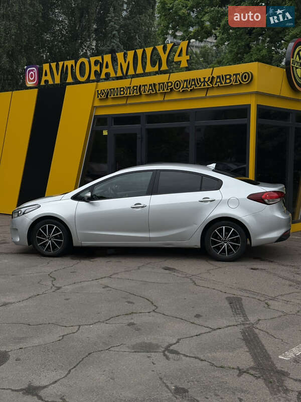 Седан Kia Forte 2016 в Киеве