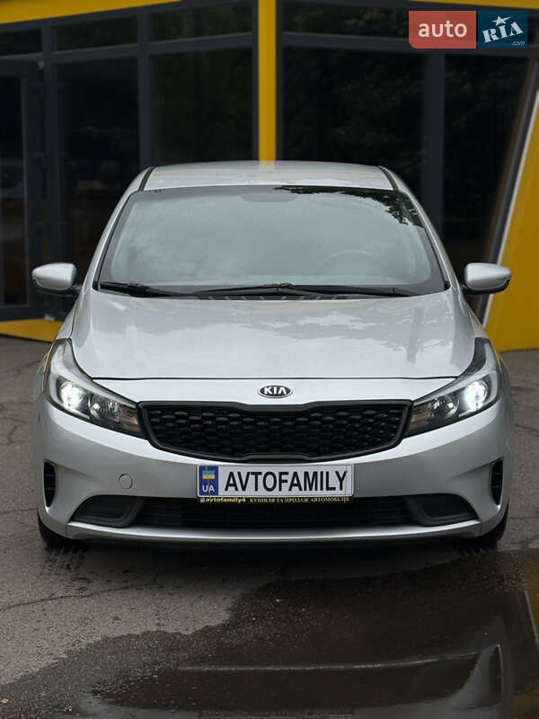 Седан Kia Forte 2016 в Киеве