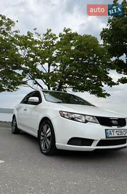 Седан Kia Forte 2013 в 