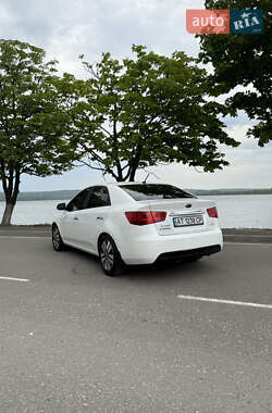 Седан Kia Forte 2013 в 