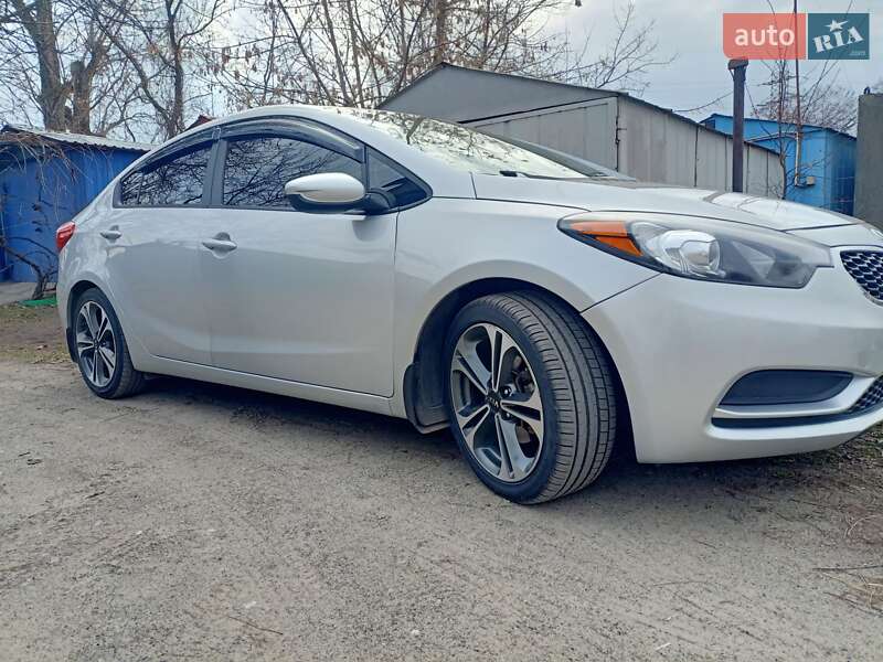 Седан Kia Forte 2015 в Днепре