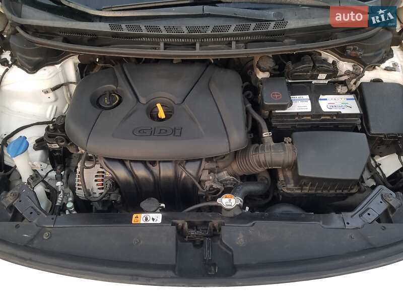 Хэтчбек Kia Forte 2016 в Киеве