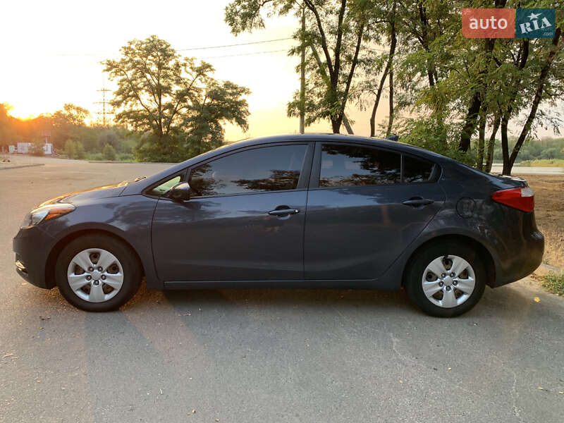 Седан Kia Forte 2015 в Кривом Роге фото 2 Седан Kia Forte 2015 в Кривом Роге