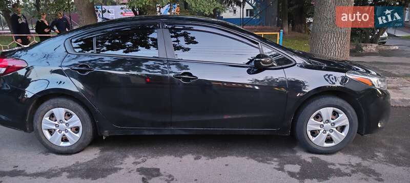 Седан Kia Forte 2016 в Хмельницком