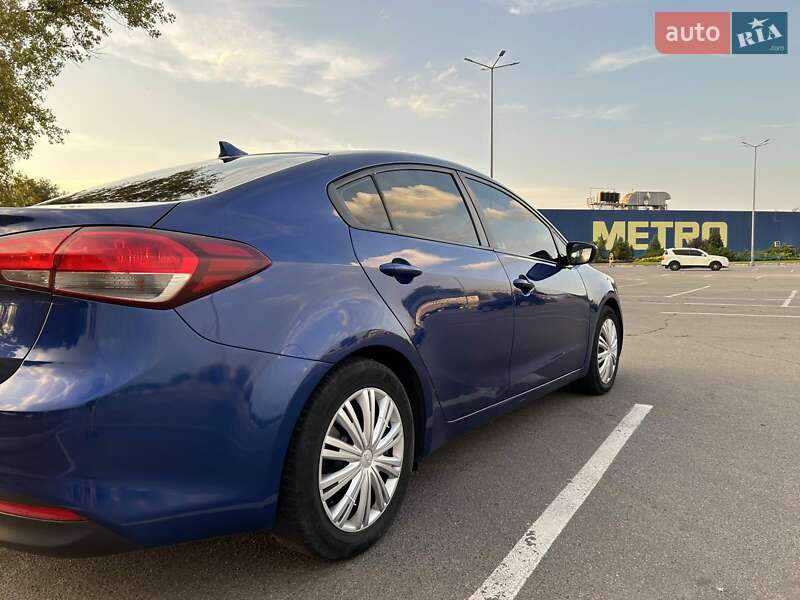 Седан Kia Forte 2017 в Дніпрі