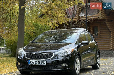 Хэтчбек Kia Forte 2016 в 