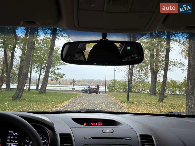 Хэтчбек Kia Forte 2016 в Киеве фото 24 Хэтчбек Kia Forte 2016 в Киеве