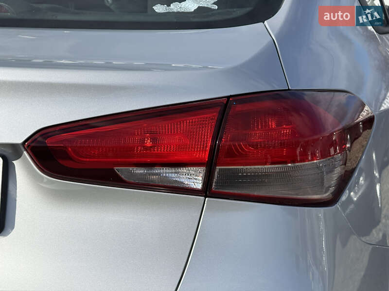 Седан Kia Forte 2017 в Стрые