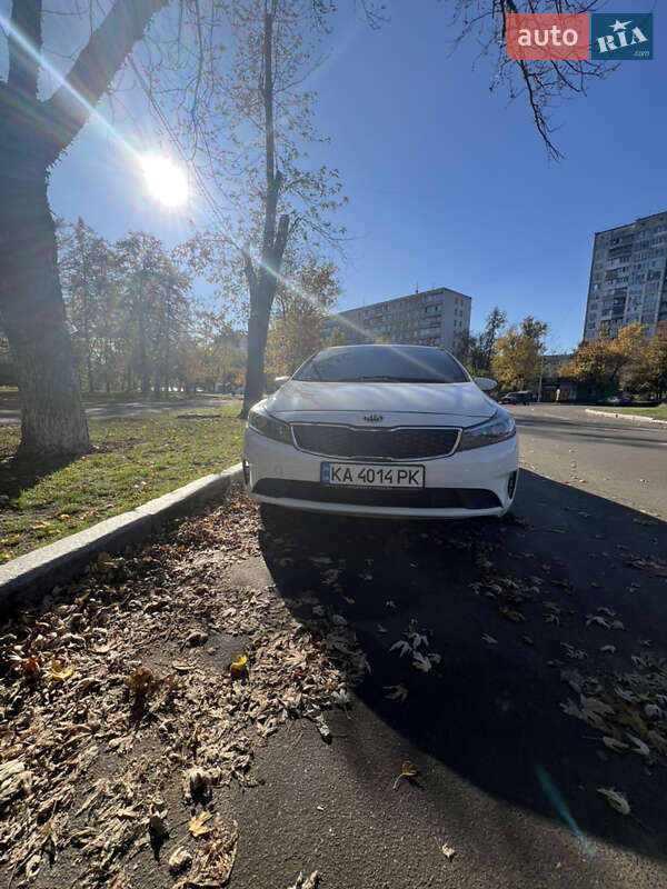 Седан Kia Forte 2016 в Киеве