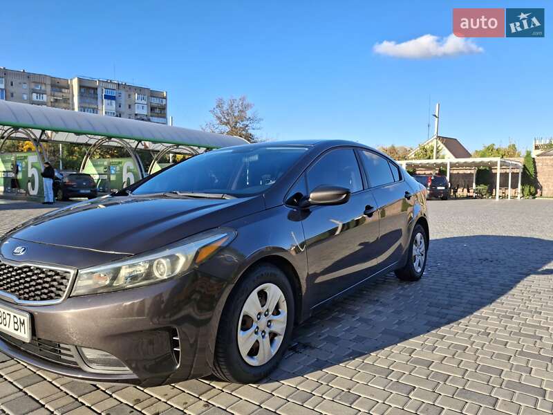 Седан Kia Forte 2017 в Кропивницком