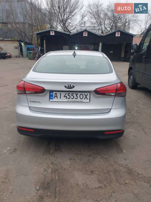Седан Kia Forte 2016 в Киеве фото 10 Седан Kia Forte 2016 в Киеве