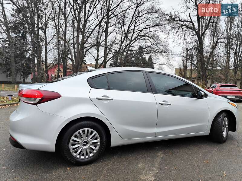 Седан Kia Forte 2016 в Киеве