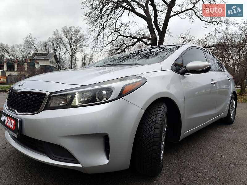 Седан Kia Forte 2016 в Киеве